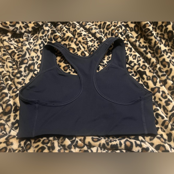 Nike Dri-Fit Sports Bra w/o Padding | Women’s Size Medium | Like New - Picture 2 of 4